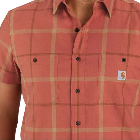 Rugged Flex Relaxed Fit
Light Weight Short Sleeve Plaid Shirt
Carhartt Sz XL - Picture 1 of 10